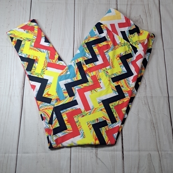 3 FOR 12 SALE LuLaroe Leggings Tall & Curvy - Picture 1 of 12